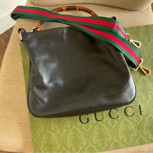 GUCCI LEATHER / BAMBOO HANDLE Snap closure handbag/shoulder bag
